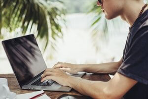 Uždarbis internetu - Kaip užsidirbti pinigų, Darbas namuose internete